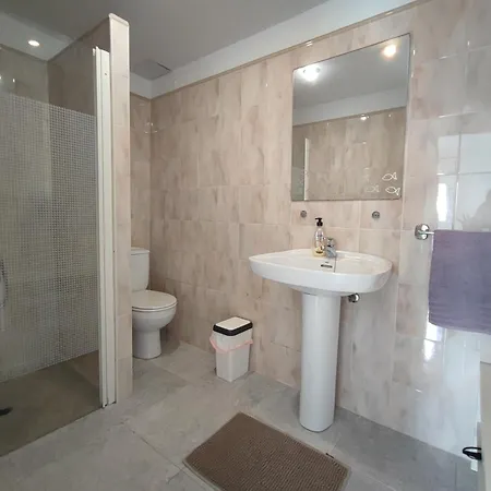 Private Next To Yumbo Center Апартаменты *